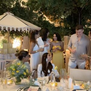 Diipa Khosla Instagram - Hosting is my favourite thing 💛🌼💫
So proud to be celebrating our 2 year @indewild India anniversary with the best crowd at our very first soirée 🥂
Thank you for having us @bastianmumbai 🙌🏽

Styled by: @dollaypop
Asst: @maanyasaigal @vatsalj31
Necklace: @viangevintage
Earrings: @houseofreine
Bangles: @simranchhabrajewels @ascend.rohank
Bracelet: @houseofreine
Rings: @houseofreine
Make-up by @miimoglam 
Hair by @rakshandairanimakeupandhair

Flowers by @fiorellaindia