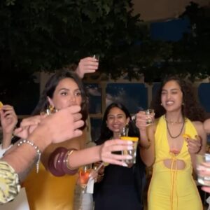 Diipa Khosla Instagram - Hosting is my favourite thing 💛🌼💫
So proud to be celebrating our 2 year @indewild India anniversary with the best crowd at our very first soirée 🥂
Thank you for having us @bastianmumbai 🙌🏽

Styled by: @dollaypop
Asst: @maanyasaigal @vatsalj31
Necklace: @viangevintage
Earrings: @houseofreine
Bangles: @simranchhabrajewels @ascend.rohank
Bracelet: @houseofreine
Rings: @houseofreine
Make-up by @miimoglam 
Hair by @rakshandairanimakeupandhair

Flowers by @fiorellaindia