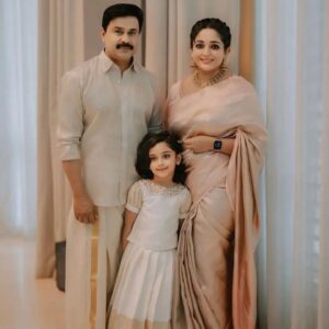 Dileep Instagram - Fam ☺️❤️

#dileep  #kavya #dileepettan😍 #kavyamadhavan #mahalakshmi #meenakshi #meenakshidileep #mahalakshmidileep #dileepkavya #kavyadileep 
@i.meenakshidileep @kavyamadhavanofficial @dileepactor