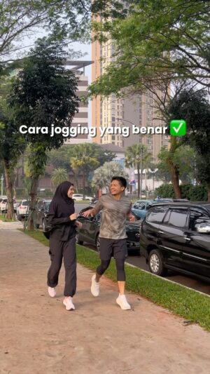Dimas Seto Instagram - Olahraga itu harus ada temennya biar semangat😄

Btw gimana kalo kita olahraga bareng. Mau ikutan ga?🤔
