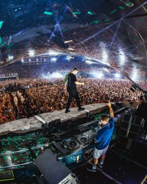 Dimitri Vegas Instagram - WHAT A NIGHT 🤯

We still can’t get over what happened yesterday at @tomorrowland. We invited our brother and legend, @vindiesel, on stage, and the rest was pure magic. Thank you to the People of Tomorrow for the love and energy during our set – we couldn’t have wished for anything more. ❤️