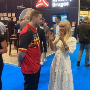 Dimitri van den Bergh Instagram - Did an amazing exhibition last week for @portofantwerpbruges 💪🇧🇪 workshops, meet and greets and met a lot of amazing and important people out there! What an organisation! 👍 you want to know more about @portofantwerpbruges go and check their page on instagram!