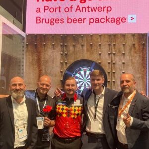Dimitri van den Bergh Instagram - Did an amazing exhibition last week for @portofantwerpbruges 💪🇧🇪 workshops, meet and greets and met a lot of amazing and important people out there! What an organisation! 👍 you want to know more about @portofantwerpbruges go and check their page on instagram!