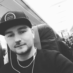 Dimitri van den Bergh Instagram - Flying back home 🤘🏻
