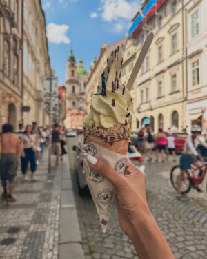 Dimpi Sanghvi Instagram - Chimney cake cravings satisfied in Prague! 🍰 

.
.
#SweetEscape #PragueBites #DimpiTravelDiaries #ChimneyCake #Prague #IndianLuxuryLifestyleInfluencers