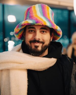 Diogo Batáguas Instagram - Ou seja, está tudo esgotado e é necessário abrir novas datas do Relatório DB ao vivo, é isso?

Aí estão elas. Link no coisinho.

Entretanto, compraste lugares de merda e agora estás lixado porque de repente afinal há mais espectáculos?

Compreendo. Podes sempre adquirir novamente para um sítio mais jeitoso e oferecer o original a alguém que aprecies assim assim.
Ou assistes duas vezes, feito tolo.

📸 @guilherme_____martins