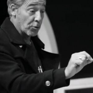 Diogo Infante Instagram - 🎭 O ator Diogo Infante levanta o véu sobre a sua personagem na peça "Telhados de Vidro" e revela as suas expectativas para esta produção envolvente.

Venha descobrir mais sobre este espetáculo imperdível no Teatro da Trindade a partir dia 12 de Setembro! ✨

🎥 @vanessacasquinha_mkt