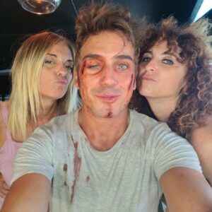 Diogo Martins Instagram - Nos bastidores de "Crimes Submersos" uma co-produção de Portugal e Espanha ❤
Aqui fica o trabalho genial das espanholas maravilhosas @lanenasarai e Pompa que tanto amei conhecer 🥰