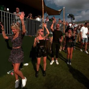 Dionne Stax Instagram - 💚🎶💃🏼

📸 @olerethans