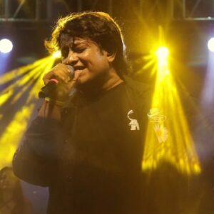 Divya Kumar Instagram - Couldn't be happier with the result of our collaboration! Thanks to Sachin-Jigar and Priya Saraiya for crafting this absolute gem 'Diamond Ni.'

@jigarsaraiya @priyasaraiyaofficial @sachinjigar @adityagadhviofficial

[New release, streaming now, song out, Hindi-Gujarati song, music]

#divyakumar #diamondni #sachinjigar #adityagadhvi #priyasaraiya #trending #outnow #explore