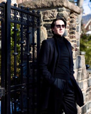 Dmitry Sholokhov Instagram - Another trip around the sun, another birthday! Grateful!🖤

#sholokhov #art #design #archtecture #collection #runway #designer #shop #artist #interior #trend #birthday #wish