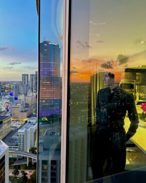 Dmitry Sholokhov Instagram - Through the Looking-Glass🖤
.
#sholokhov #art #design #photography #fashion #shop #runway #color #runway #style #vision #skyline #beauty