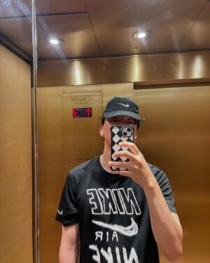 Do Sang-woo Instagram - 낯선 환경에서의 즐거운 경험 🏃🏻‍♂️🏃🏻‍♂️