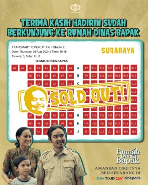 Dodit Mulyanto Instagram - ini ibukku, buk minta doa restu semoga penonton mencapai 1 jt. nanti minta apa bisikin aja semoga kisah kita menginspirasi dan menghibur nggeh. Jangan nelongso kelingan bapak, bapak pasti bangga.
@rumahdinasbapak 
#RumahDinasBapak #FilmRumahDinasBapak #Blitar #KisahNyata