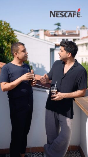 Doğukan Güngör Instagram - Selam! 
NESCAFÉ Gold sohbetlerinde yine harika bir konuğum var: Doğukan’a kendi ellerimle, yaz sıcaklarına ferahlatıcı bir dokunuş katan NESCAFÉ Gold ile yumuşak içimi ve zengin aromasıyla büyüleyen buz gibi bir soğuk Latte hazırladım. Kahvemizi yudumlarken, samimi ve eğlenceli bir sohbet gerçekleştirdik!

Beni ağırladığın için çok teşekkürler Doğukan, NESCAFÉ Gold Sohbetleri’nde yeniden görüşmek üzere.

@nescafetr @nescafegold #nescafegoldcold #nescafegoldsohbetleri #işbirliği