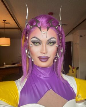 Dollya Black Instagram - 💛🤍💜🖤 
Headpiece: @thegregorykara 
Bodysuit: @c92era