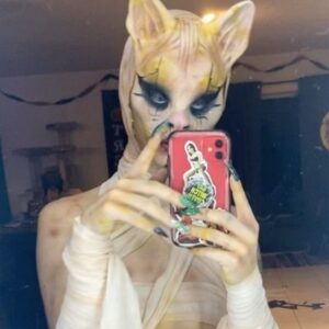 Dollya Black Instagram - 🐈I was a God in a past life🐈 
Mummy Kitty for @twistedtuesdaysorlando @southernnightsorlando this last Tuesday! 
Thank you @milandmarco for letting we borrow the fit💚 
Contacts: @ttd_eye CODE “dollya.black
Headpiece/Bra: Me 
Outfit: @milandmarcocustom
