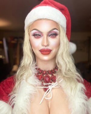 Dollya Black Instagram - Merry Christmas ya filthy animal 🎅🏻
Outfit by @thewakashame