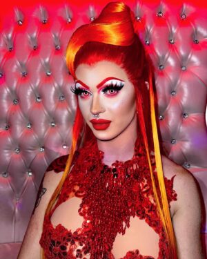 Dollya Black Instagram - RED for filth 🩸🩸🩸
Outfit: Me
Hair: Me