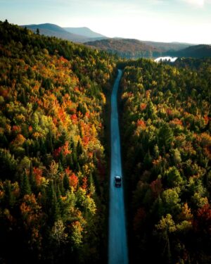 Dominic Arpin Instagram - Couleurs d’automne   heure dorée   drone = je rêve ou quoi??? Une fois de plus ébloui par les paysages du Canton d’Orford!  Laquelle vous préférez?
