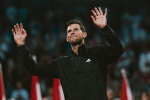 Dominic Thiem Instagram - Liebes Kitzbühel und liebes Generali Open! 🇦🇹
Ich möchte mich noch einmal von ganzem Herzen beim gesamten Team und bei jedem einzelnen Fan bedanken!

Ihr habt mein letztes Kitzbühel zu etwas ganz Besonderem gemacht! 

Bis bald! ❤️

📸: @alexanderscheuber | @generaliopen

#rolex