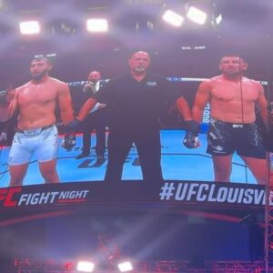 Dominick Reyes Instagram - Walkout ➡️ Knockout from the Jumbotron 📺

#mma #ufc #ufclouisville #boxing #skill #craft #heart #praisethelord