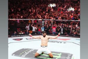 Dominick Reyes Instagram - 1,700 days since the last time I felt this. Jesus is my lord and savior, Yahweh is my creator Jose and Monique are my Parents and Joe Stevenson, Danny Reyes, Jose Reyes jr, Michael Hijazen, and Naiche Pena are my brothers in this journey. I really can’t describe the feeling. But if you were with me live or watching from home You FELT IT! I am forever grateful. 🥹 🙏🏽❤️

#testament #belief #work #sacrifice #team #family #faith #love #ufc #emotion #human