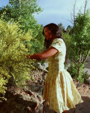 Dominique Defoe Instagram - ur fairy godmother giving u deliciously complicated love stories for the sake of ur ‘personal evolution’ and ‘creatively emotional artist journey’🧚🏾‍♀️🌼📖🍃🌾