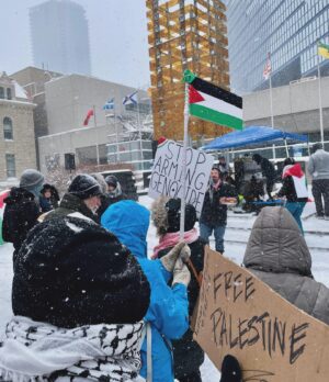 Dominique Provost-Chalkley Instagram - Thank you to everyone who showed up today. 💔 🇵🇸 PERMANENT CEASEFIRE NOW 🇵🇸 💔
#gatherforpeace #freepalestine #ceasefirenow