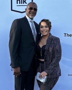 Dominique Wilkins Instagram - What an amazing experience at the Harold and Carol Pump Foundation event, raising funds and creating awareness for the treatment and cure of cancer. Big shoutout to the Pump brothers for making it all happen. It was truly legendary! I had the chance to reconnect with so many familiar faces I haven’t seen in a long time.