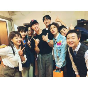 Dong Hyun-bae Instagram - I love 대니~~ Thank you Bro~
#뮤지컬 #6시퇴근