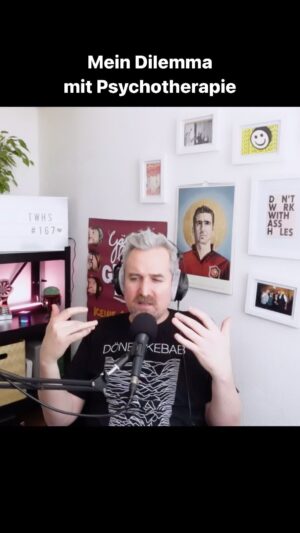 Donnie O'Sullivan Instagram - Auszug aus der neuen Folge TWHS (mein Solo Podcast) Folge 167 - Die ganze Folge ist etwas ernster geworden diesmal. Es geht um meine Struggles, einen (hilfreichen) Therapieplatz zu finden. Mir fällt das sehr schwer, leider. Hört doch bei Interesse gerne die ganze Folge, da gehe ich deutlich mehr ins Detail. TWHS gibt es überall, wo es Podcasts gibt. ❤️ #twhspodcast