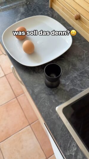 Donnie O'Sullivan Instagram - Ich sage es gleich: es besteht durchaus die Chance, dass ich das verpeile und das normal ist. Ist das normal, @hmhome ? 😀🥚