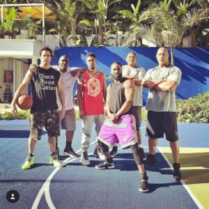 Donovan W. Carter Instagram - They say 3️⃣rd times a charm!!!!!!!! #Godisgood #ballers #season3 #wereback #summer17 #lit #bestcastinhollywood #andwelltakeanyshowinhoops #guaranteedW #latergram #imrepresentingforthe🍫brothas #hbo #ilovejob #thankyoueverybodyforsupporting #yourgoingtolovethisseason #guaranteed #hashtagking #blacklivesmatter✊🏾 #okimdone