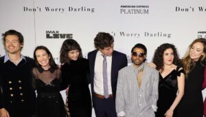Douglas Smith Instagram - About last night… @dontworrydarling premiere on @imax 🤩