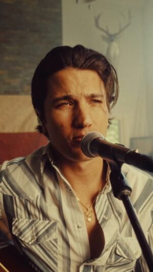 Drake Milligan Instagram - Here’s one of my favorites off of my Dallas/Fort Worth record #LivingRoomSessions 

🎥: @luke.hutcherson