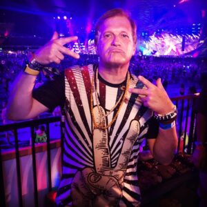 Drew Carey Instagram - 'Sup? #edclasvegas #edcvegas2017 #EDC