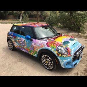 Drew Carey Instagram - About to take this sweet ride on a road trip! Headed to Grand Canyon today, if you see me and my #HippieMini come say hi!
Big thanks to @kiiarens for putting together an amazing team! Made my car dream a reality! @alyssa.burke @thee_stacie_lee and Butch Lynch / Uncle Bitchen's Imagineering Shop