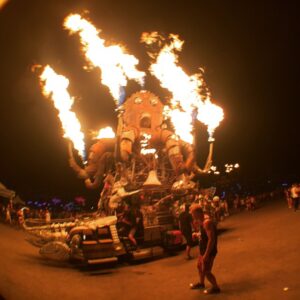 Drew Carey Instagram - Hello from #edcvegas2015 #Day2