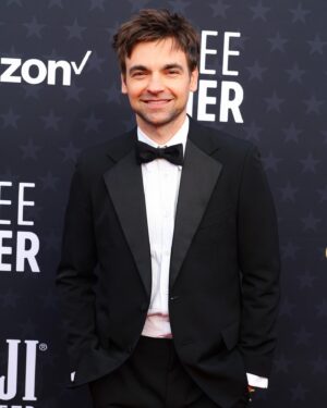 Drew Tarver Instagram - Thank you @criticschoice for the nomination and thank you to my favorite sponsor of the night Zon✔️! ⁣
⁣
And @sydneylopez for the tux!