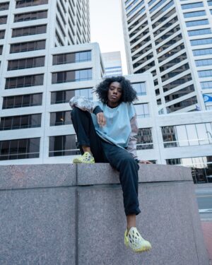 Dua Saleh Instagram - city walk in my #hydromocs. @merrell #MerrellMoctober