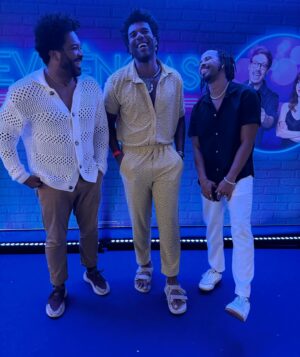 Dudu de Oliveira Instagram - #tbt Dumpzinho dessa Première carioca de “Evidências do Amor”, e também para avisar a todos vocês que a gente estreiou nos cinemas de todo Brasil.

Filme tá lindo, tem muito romance, humor, memória afetiva, muito evidencia, muito música chiclete. Filme pra família inteira, pra dançar e para cantar junto. A primeira semana é muito importante para manter o filme em cartaz.

@framboesa_filmes 

#evidenciasdoamor #evidencias