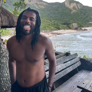 Dudu de Oliveira Instagram - Dump Carioca 😮‍💨

Hair @trancasbanturj