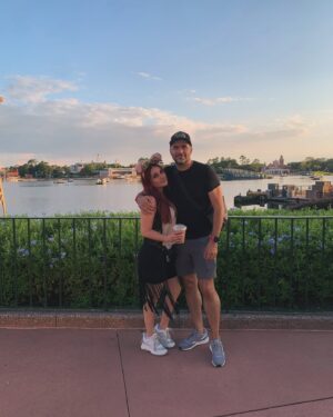 Dulce María Instagram - ❤️🥰🌟✨💫💥 @disneyworld.latino  gracias por tantas emociones 🤩🥳😍!!! 🙌🏼🧚🏻‍♀️