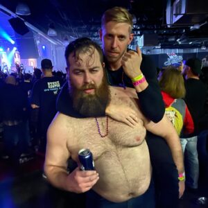 Dustin Howard Instagram - Right right right
