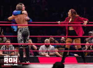 Dustin Howard Instagram - Ring Of Hug 

📸 @scottlesh724