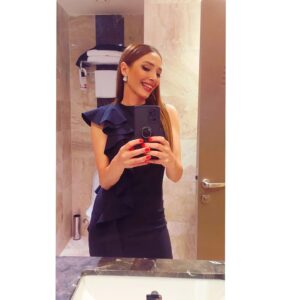 Duygu Çetinkaya Instagram - 🤍 canım benim bir ömür mutluluklar diliyorum, o güzel yüzünü hep gülsün...
