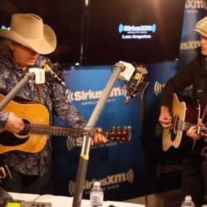 Dwight Yoakam Instagram - If you missed part 2 of Jakob Dylan and Dwight on Greater Bakersfield, no worries! You can catch it again. Tune into Dwight Yoakam & The Bakersfield Beat on @siriusxm radio (ch. 349) tonight at 8pm PT / 11pm ET.

- D Team 

#dwightyoakam #jakobdylan #greaterbakersfield #dwightyoakamandthebakersfieldbeat #siriusxm

📸: @emily.joyce.photography