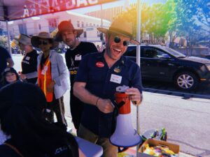 Dylan Saunders Instagram - Solidarity forever! For the union makes us strong! We stand tall with @sagaftra in this house! Welcome! 💪 #sagaftrastrong