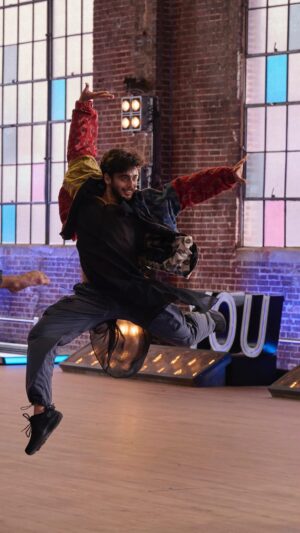 Easton Magliarditi Instagram - Our first group performs their newly learned choreo for the judges! #SYTYCD

👀 are you watching? Tune in now on @foxtv!